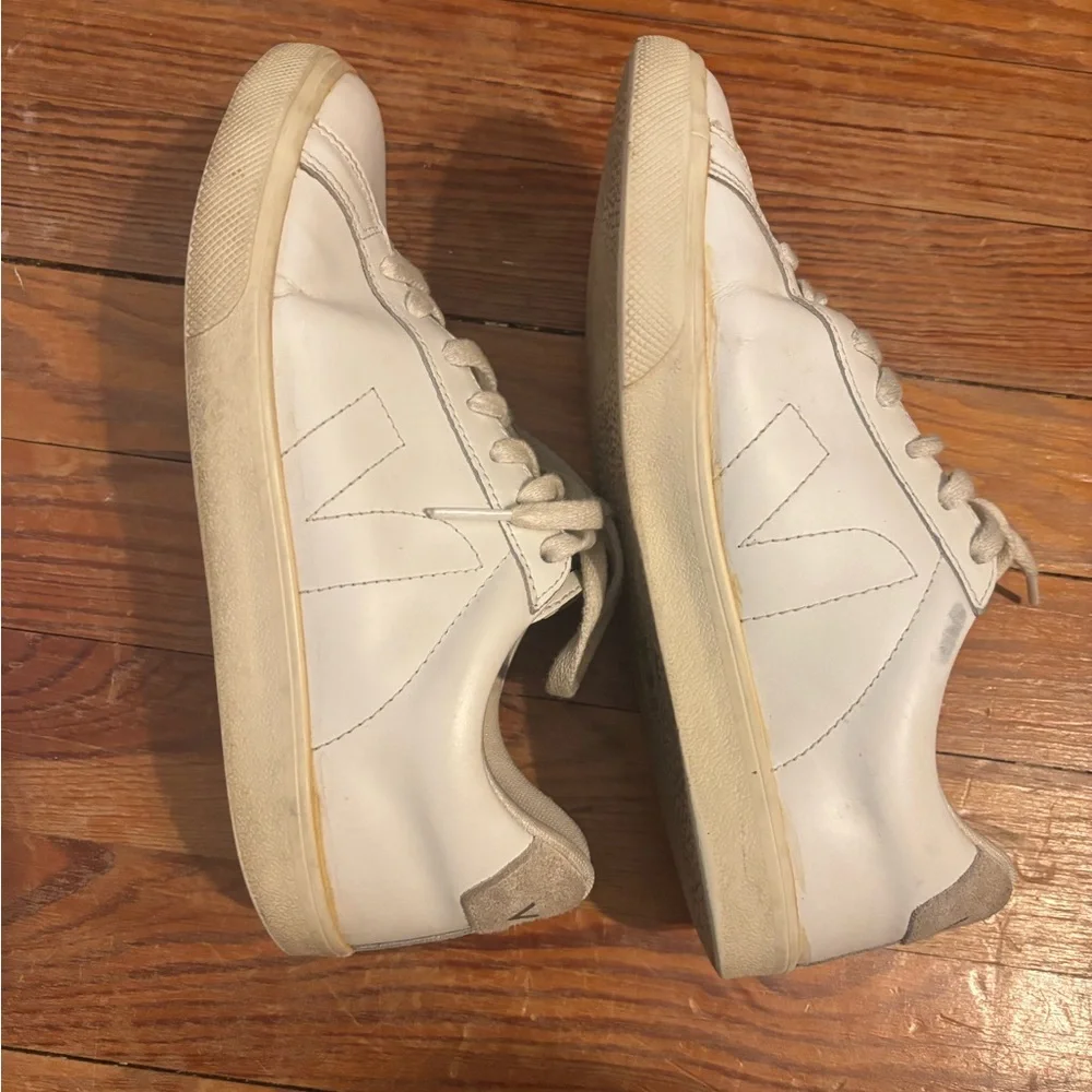 Veja Women's White and Cream Sneakers - Picture 2 of 5